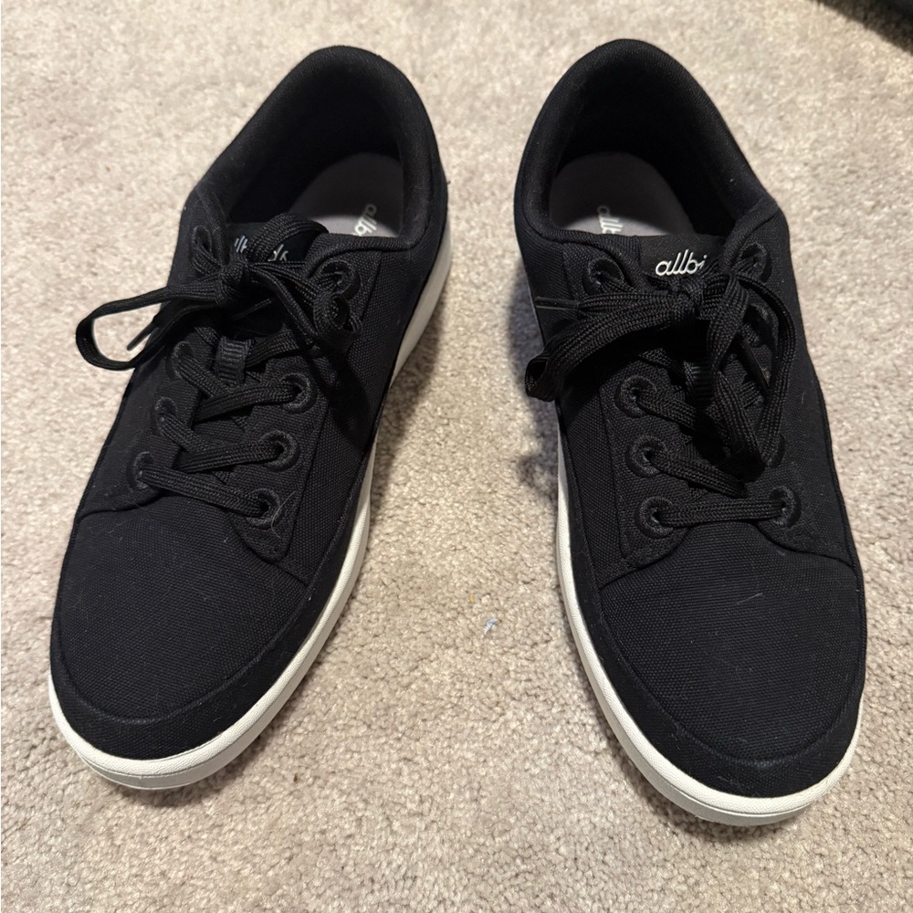 Allbirds Men's Black and White Sneakers